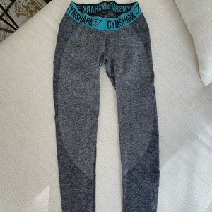 Gym shark gray and blue seamless leggings